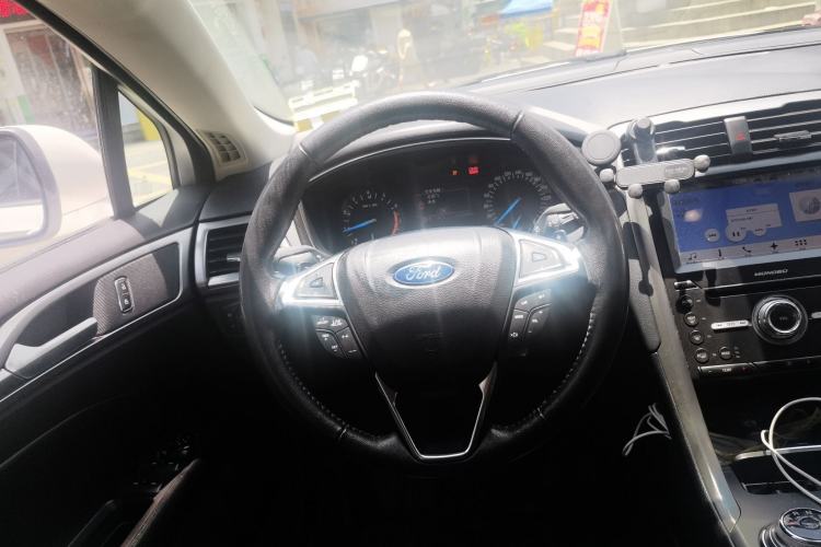 Used Ford Mondeo 2017 EcoBoost 180 Stylish Model Steering Wheel