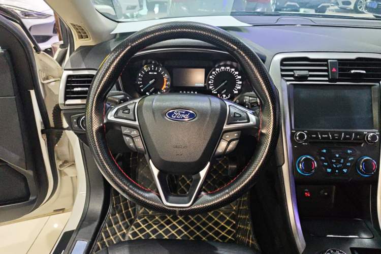 Used Ford Mondeo 2017 EcoBoost 180 Stylish Model Steering Wheel
