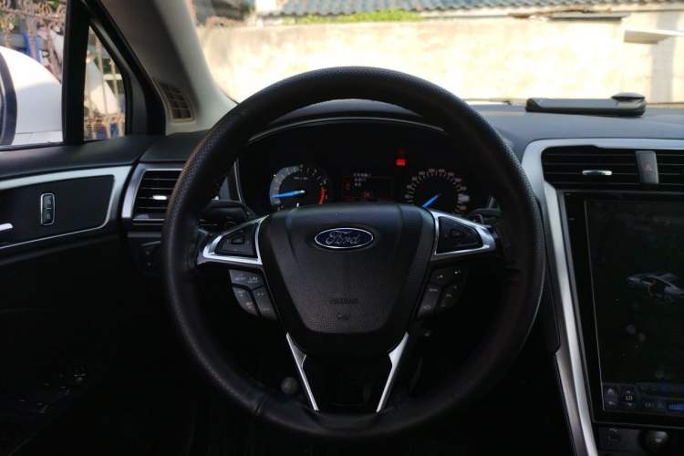 Used Ford Mondeo 2017 Facelifted EcoBoost 180 Fashion Edition Steering Wheel