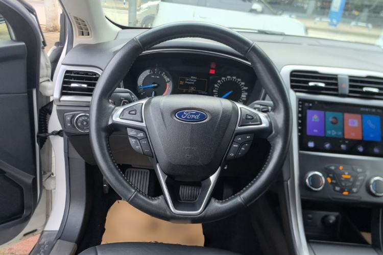 Used Ford Mondeo 2017 EcoBoost 200 Stylish Model Steering Wheel