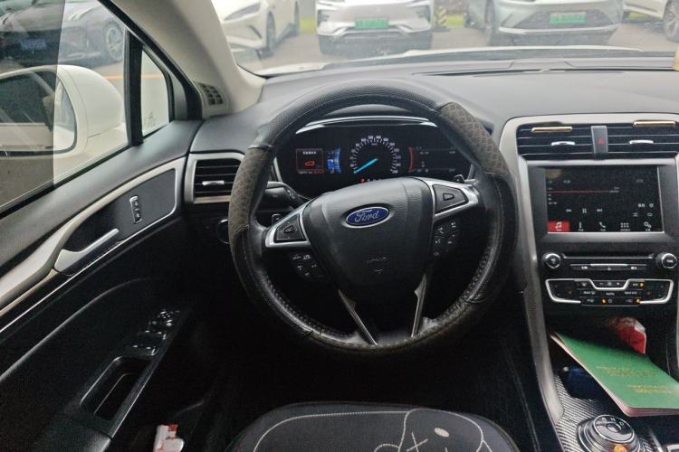 Used Ford Mondeo 2017 EcoBoost 200 Luxury Model Steering Wheel