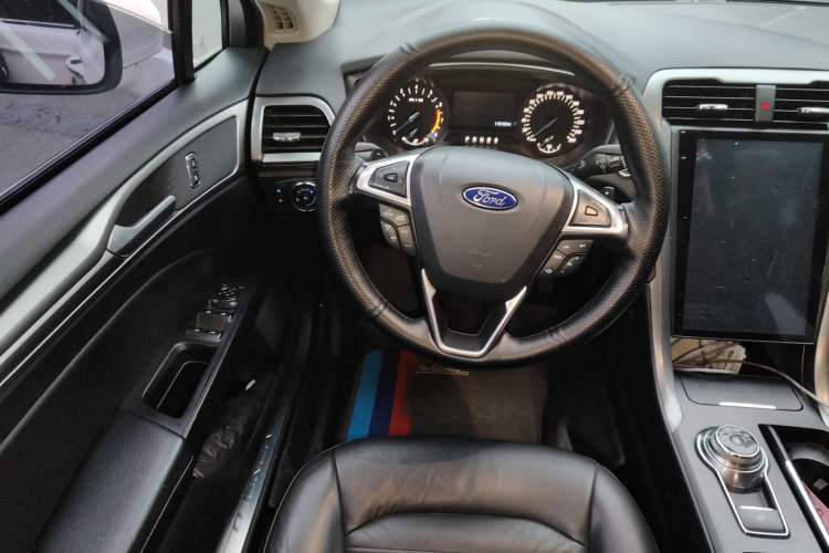 Used Ford Mondeo 2017 EcoBoost 180 Stylish Model Steering Wheel