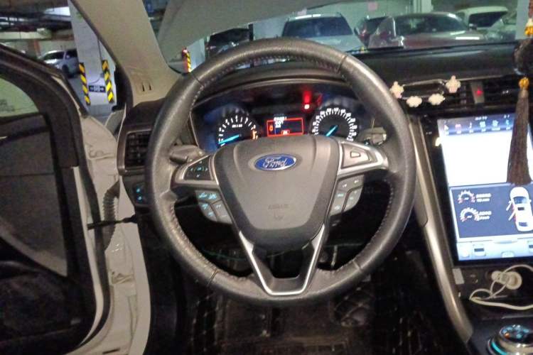 Used Ford Mondeo 2017 Facelifted EcoBoost 180 Fashion Edition Steering Wheel