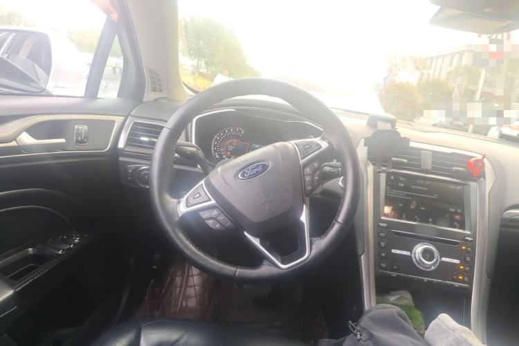 Used Ford Mondeo 2017 EcoBoost 180 Ultimate Model Steering Wheel