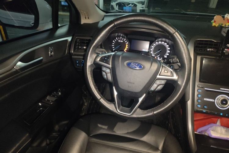 Used Ford Mondeo 2017 EcoBoost 200 Stylish Model Steering Wheel