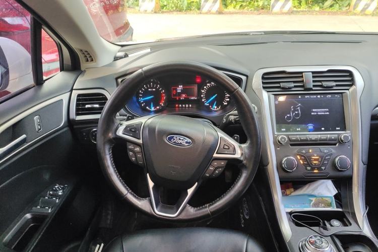 Used Ford Mondeo 2017 EcoBoost 180 Stylish Model Steering Wheel