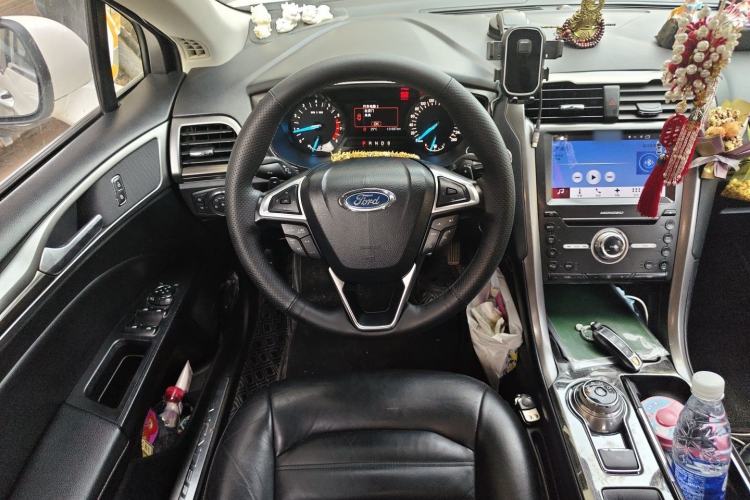 Used Ford Mondeo 2017 EcoBoost 180 Stylish Model Steering Wheel