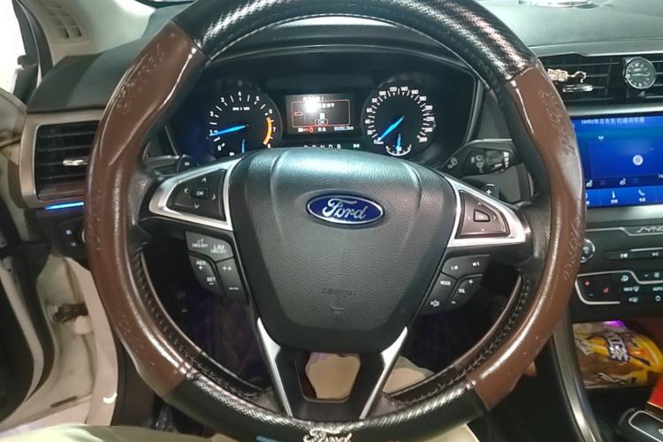 Used Ford Mondeo 2017 EcoBoost 180 Stylish Model Steering Wheel