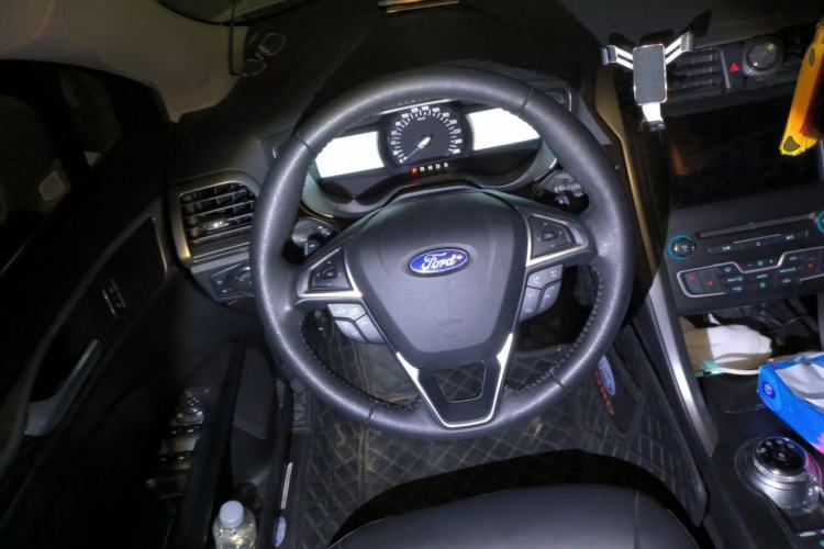 Used Ford Mondeo 2017 Facelifted EcoBoost 200 Luxury Version Steering Wheel