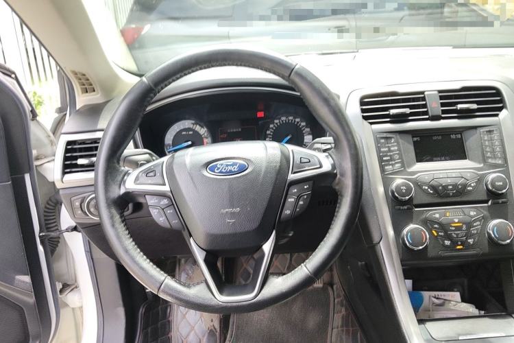 Used Ford Mondeo 2017 EcoBoost 200 Stylish Model Steering Wheel