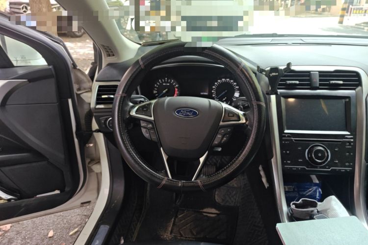 Used Ford Mondeo 2017 EcoBoost 200 Stylish Model Steering Wheel