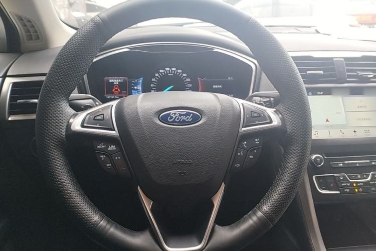 Used Ford Mondeo 2017 EcoBoost 200 Luxury Model Steering Wheel