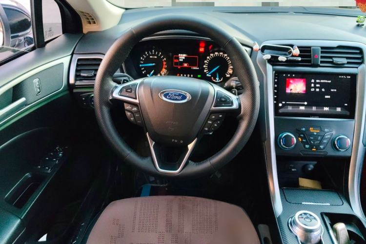 Used Ford Mondeo 2017 EcoBoost 180 Stylish Model Steering Wheel