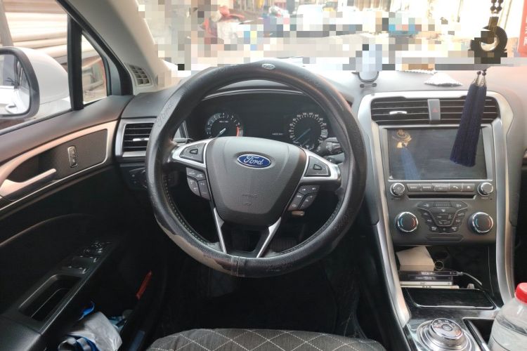 Used Ford Mondeo 2017 EcoBoost 200 Stylish Model Steering Wheel