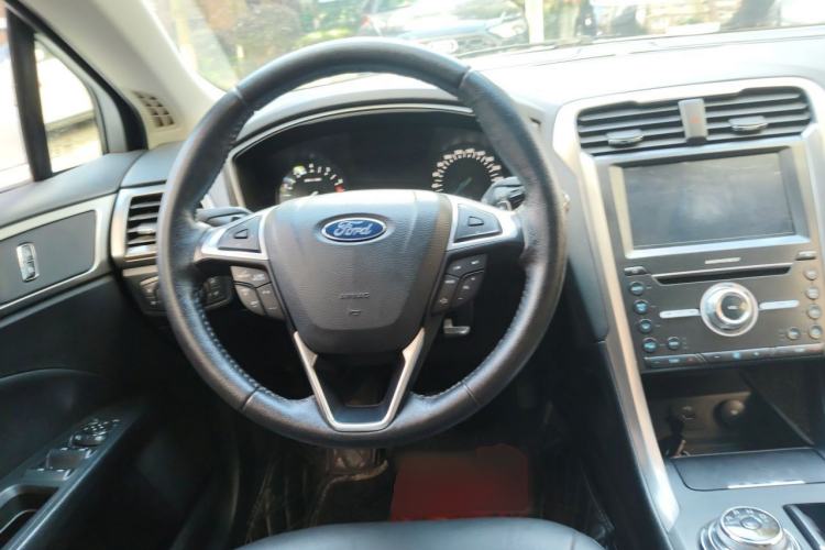 Used Ford Mondeo 2017 EcoBoost 200 Stylish Model Steering Wheel