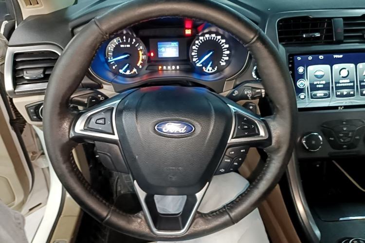 Used Ford Mondeo 2017 EcoBoost 180 Comfort Model Steering Wheel