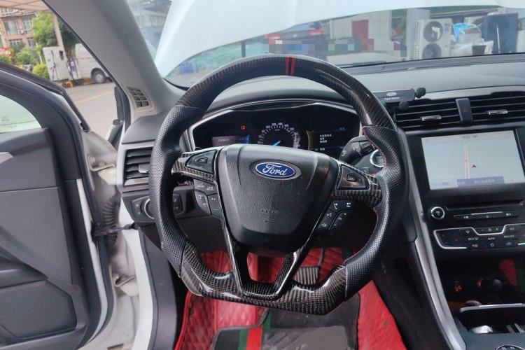 Used Ford Mondeo 2017 EcoBoost 180 Luxury Model Steering Wheel