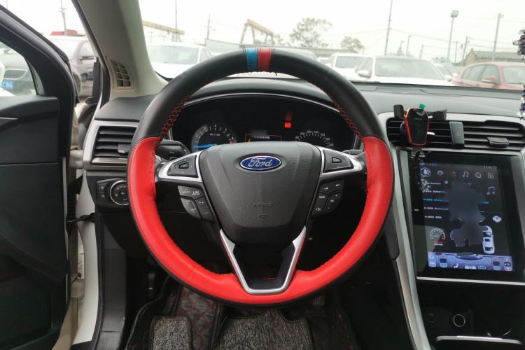 Used Ford Mondeo 2017 EcoBoost 200 Stylish Model Steering Wheel