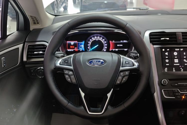 Used Ford Mondeo 2017 EcoBoost 180 Luxury Model Steering Wheel