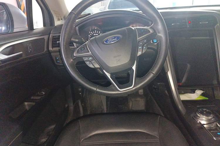 Used Ford Mondeo 2017 EcoBoost 180 Stylish Model Steering Wheel