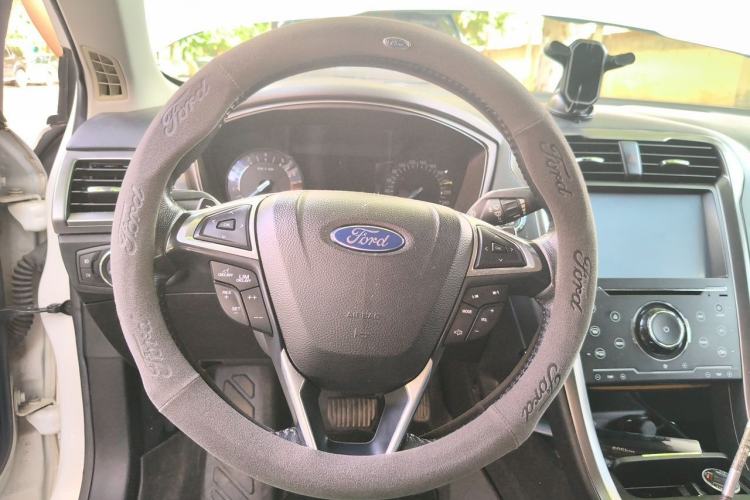 Used Ford Mondeo 2017 EcoBoost 180 Stylish Model Steering Wheel