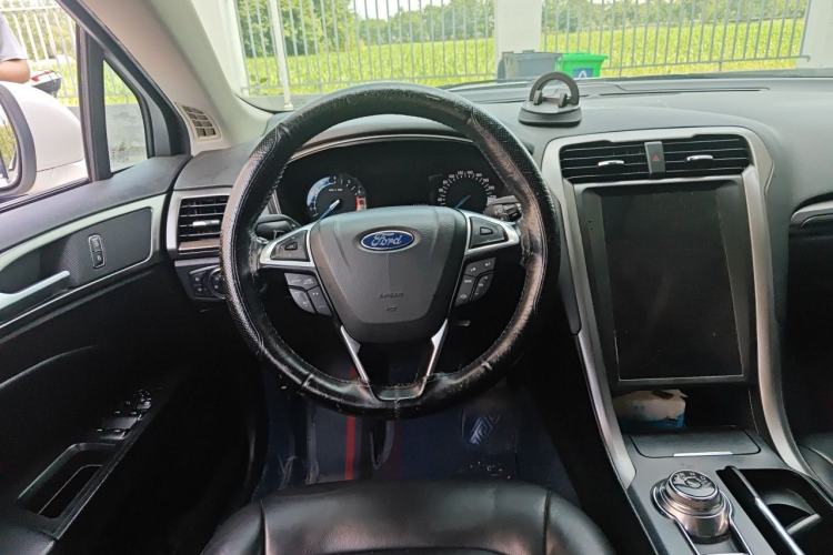 Used Ford Mondeo 2017 EcoBoost 180 Stylish Model Steering Wheel