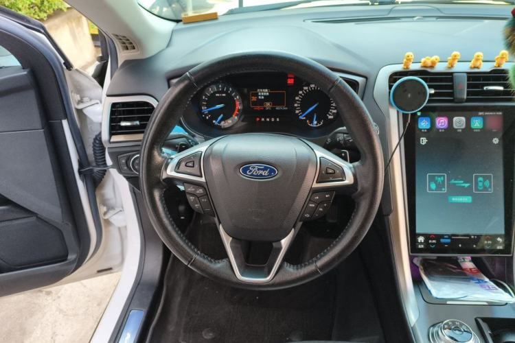 Used Ford Mondeo 2017 EcoBoost 180 Stylish Model Steering Wheel