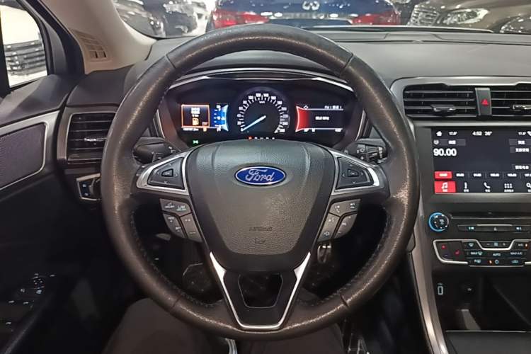 Used Ford Mondeo 2017 Facelifted EcoBoost 200 Luxury Version Steering Wheel