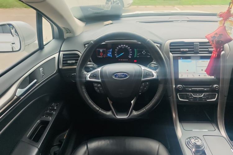Used Ford Mondeo 2017 EcoBoost 200 Luxury Model Steering Wheel