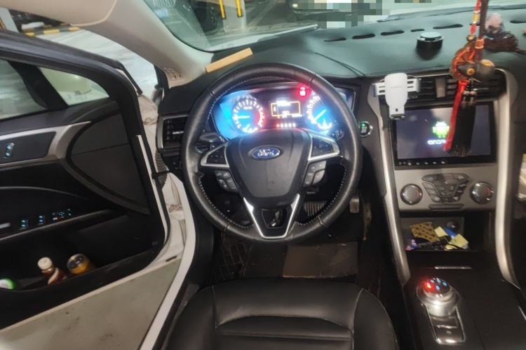 Used Ford Mondeo 2017 EcoBoost 180 Stylish Model Steering Wheel