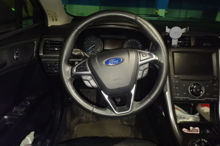 Used Ford Mondeo 2017 EcoBoost 200 Stylish Model Steering Wheel
