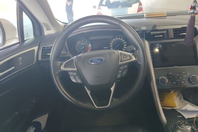Used Ford Mondeo 2017 EcoBoost 180 Stylish Model Steering Wheel