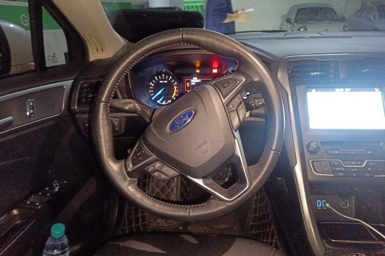 Used Ford Mondeo 2017 EcoBoost 180 Stylish Model Steering Wheel