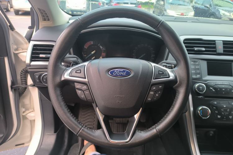 Used Ford Mondeo 2017 EcoBoost 180 Stylish Model Steering Wheel
