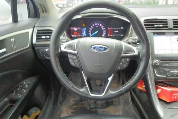 Used Ford Mondeo 2017 EcoBoost 180 Luxury Model Steering Wheel