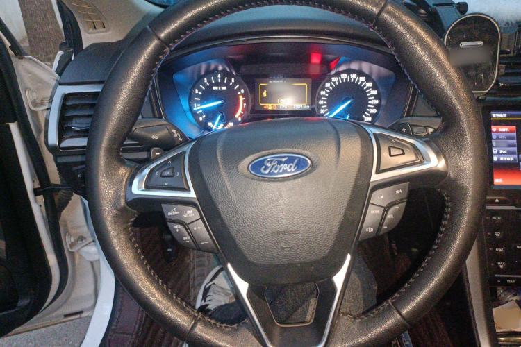 Used Ford Mondeo 2017 EcoBoost 180 Stylish Model Steering Wheel
