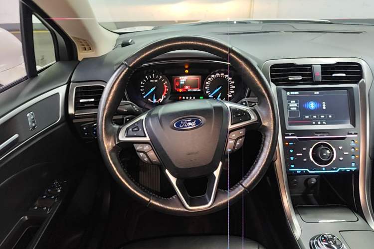 Used Ford Mondeo 2017 EcoBoost 180 Stylish Model Steering Wheel