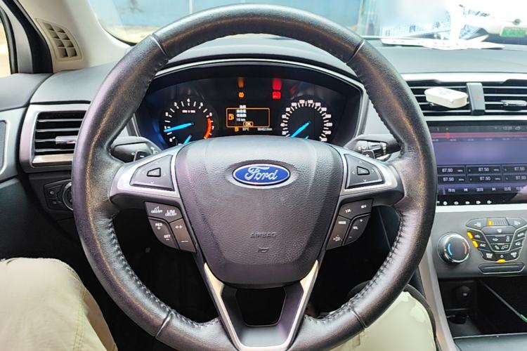 Used Ford Mondeo 2017 EcoBoost 180 Stylish Model Steering Wheel