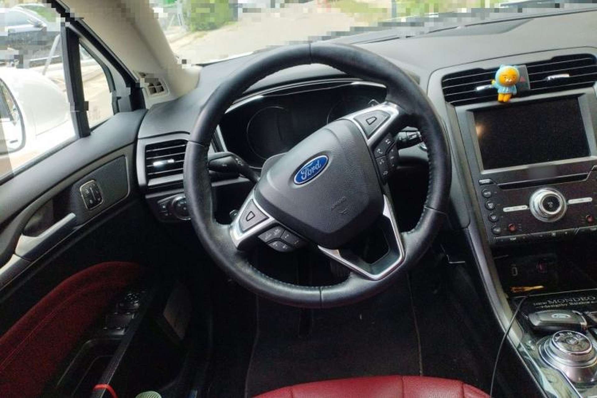 Used Ford Mondeo 2017 EcoBoost 245 Luxury Sport Model Steering Wheel