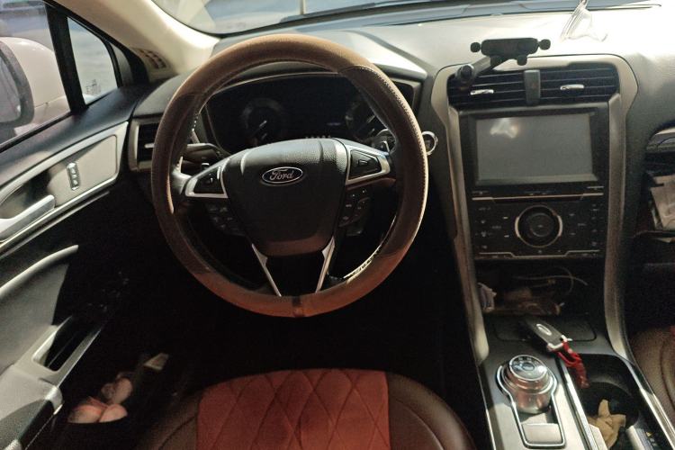 Used Ford Mondeo 2017 EcoBoost 180 Stylish Model Steering Wheel