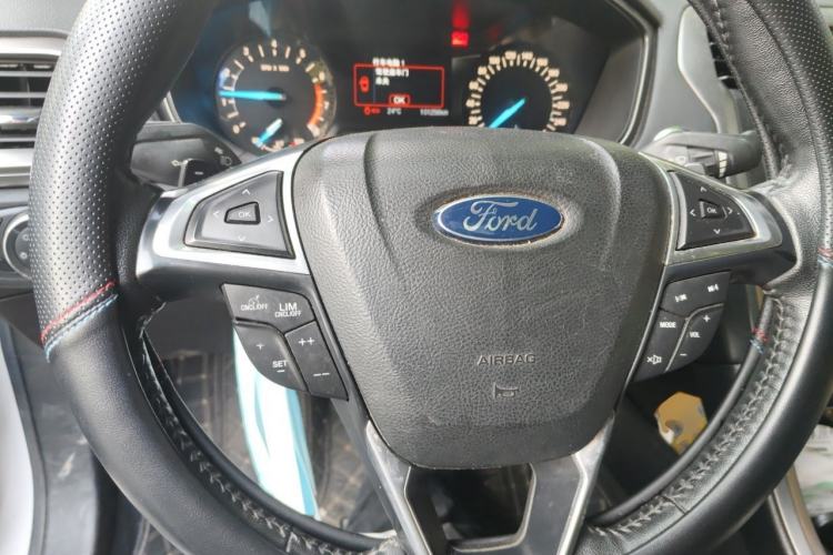 Used Ford Mondeo 2017 EcoBoost 180 Stylish Model Steering Wheel
