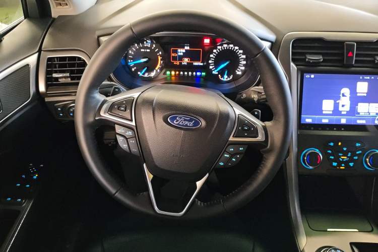 Used Ford Mondeo 2017 EcoBoost 180 Stylish Model Steering Wheel