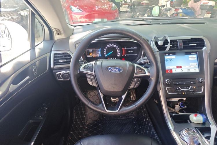 Used Ford Mondeo 2017 EcoBoost 200 Luxury Model Steering Wheel