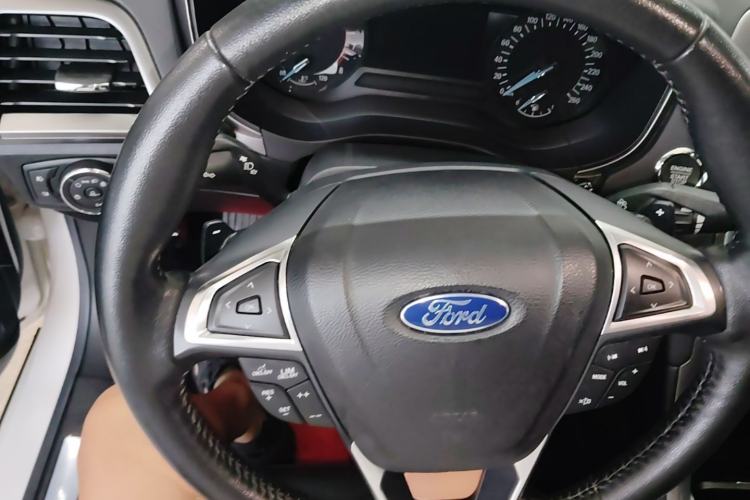 Used Ford Mondeo 2017 EcoBoost 180 Stylish Model Steering Wheel