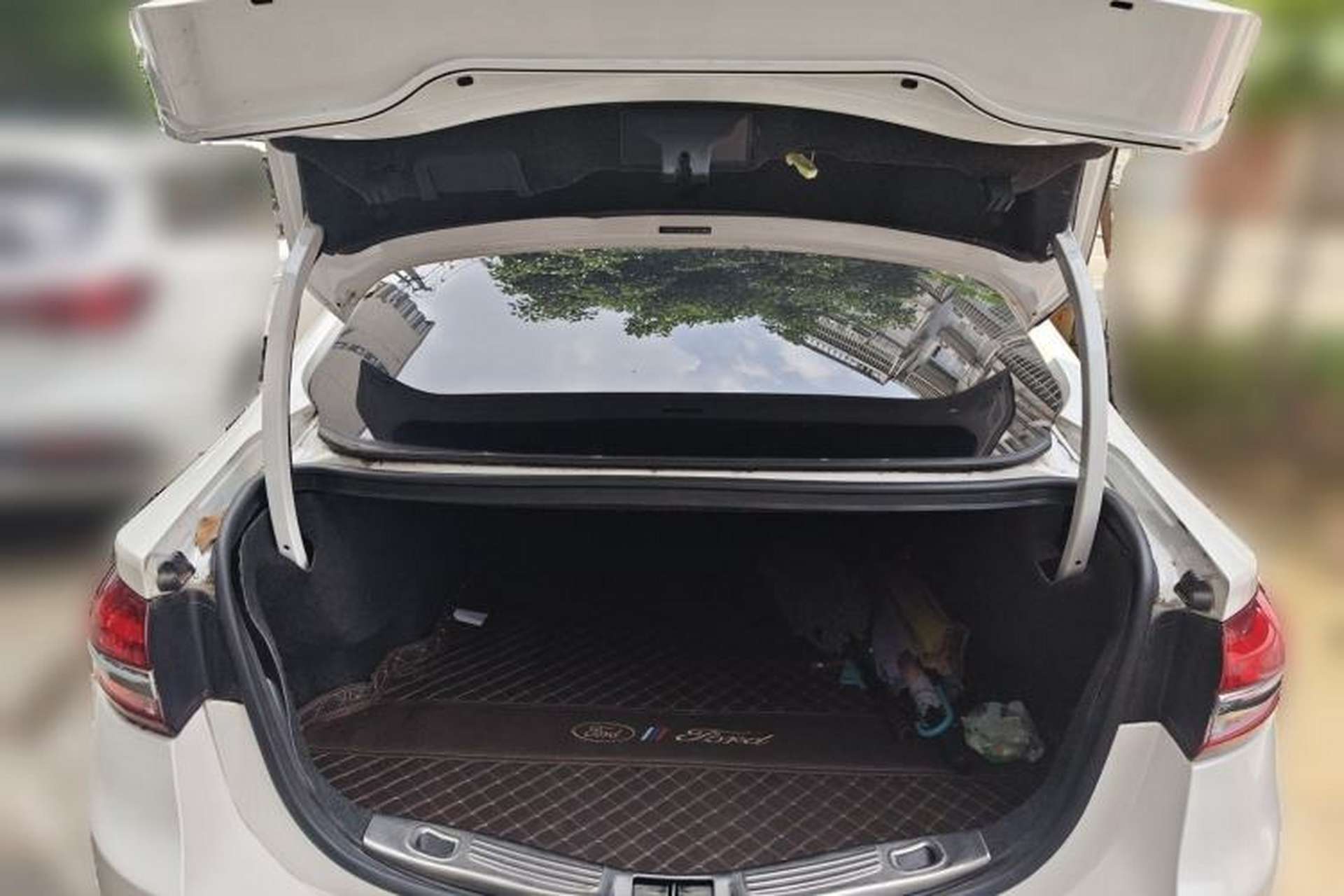Used Ford Mondeo 2017 EcoBoost 200 Stylish Model Trunk