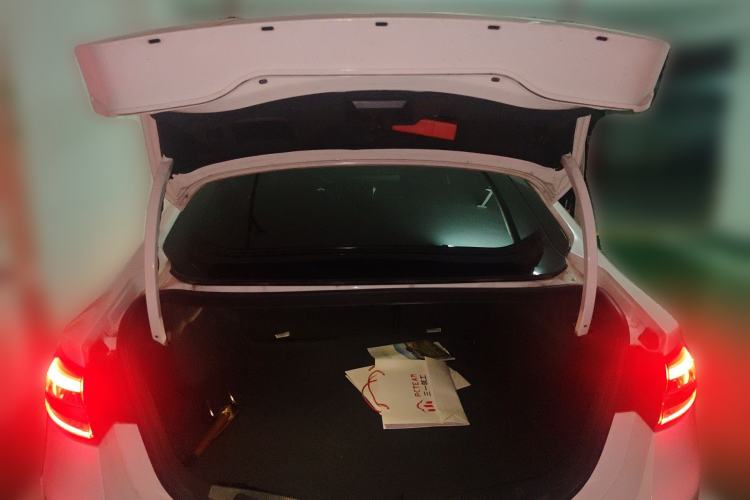 Used Ford Mondeo 2017 EcoBoost 180 Stylish Model Trunk