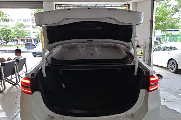 Used Ford Mondeo 2017 EcoBoost 180 Stylish Model Trunk