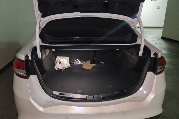 Used Ford Mondeo 2017 EcoBoost 180 Stylish Model Trunk
