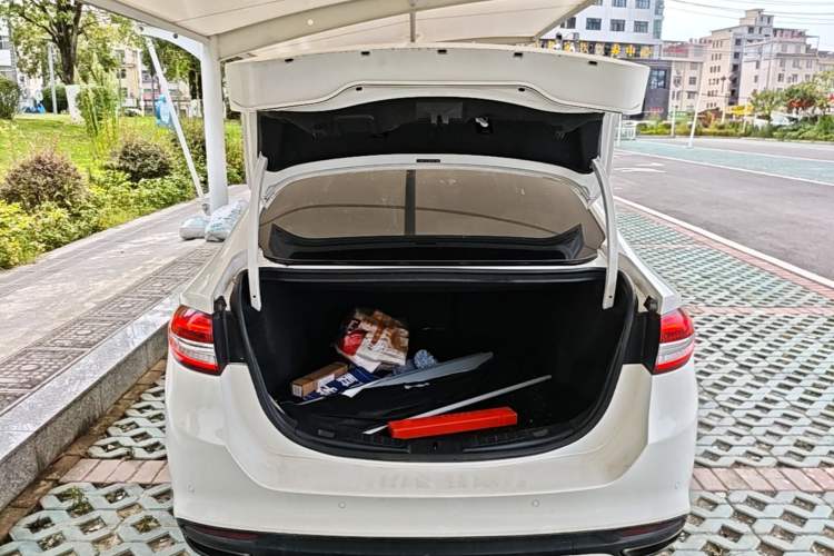 Used Ford Mondeo 2017 EcoBoost 180 Luxury Model Trunk