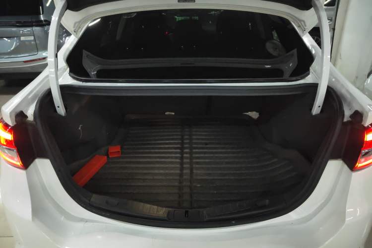 Used Ford Mondeo 2017 EcoBoost 180 Stylish Model Trunk